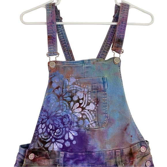 Upcycled Tie Dye Denim Overalls Shorts Womens Size Medium 6 8 Hand Painted Multi - Picture 3 of 14